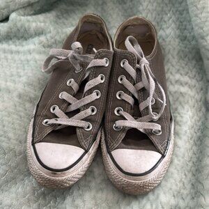 Converse  All Star Sneakers Shoes Size 5.5 Women’s